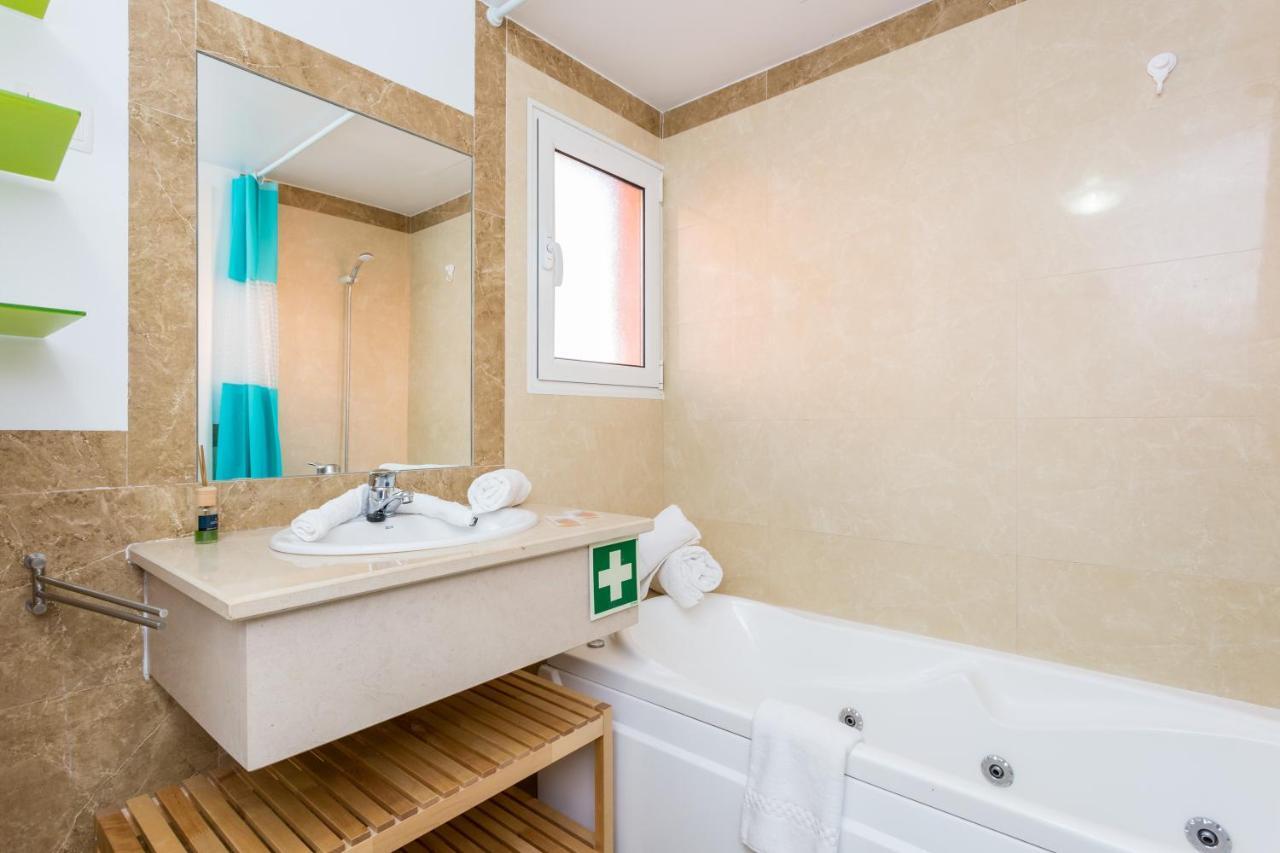 Litoralmar Beachfront Apartment Portimão Eksteriør billede